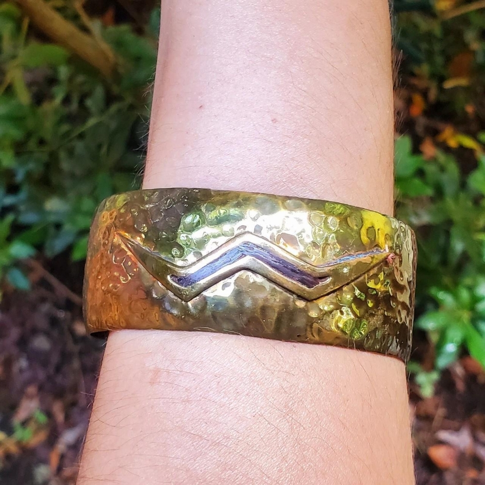 *RARE* Vintage Designer Celia / Andrea Harms Brass Lightning Bolt Cuff B…